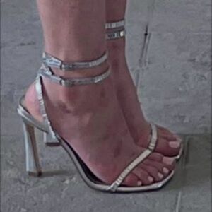 Steve Madden Metallic Silver Heels